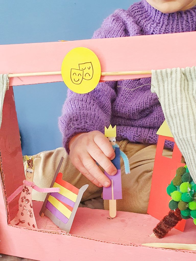 Sådan laver du et dukketeater